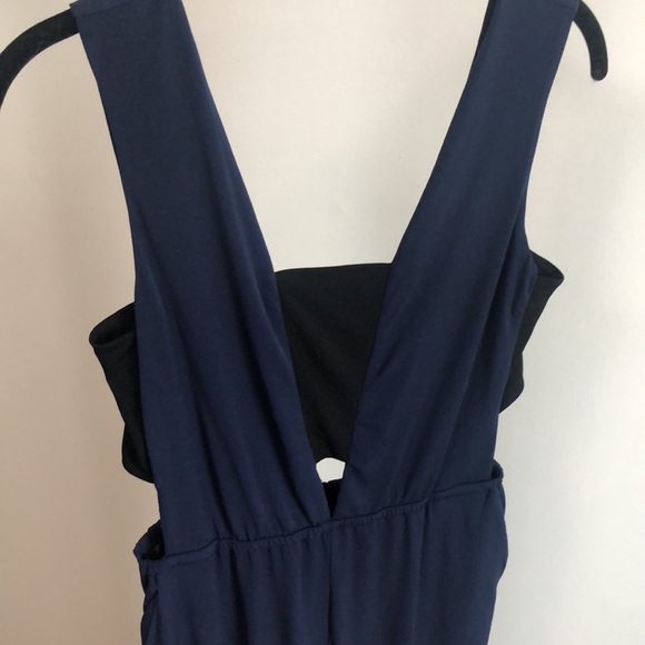BCBGeneration jumpsuit in navy & black. SMALL - Picture 2 of 8